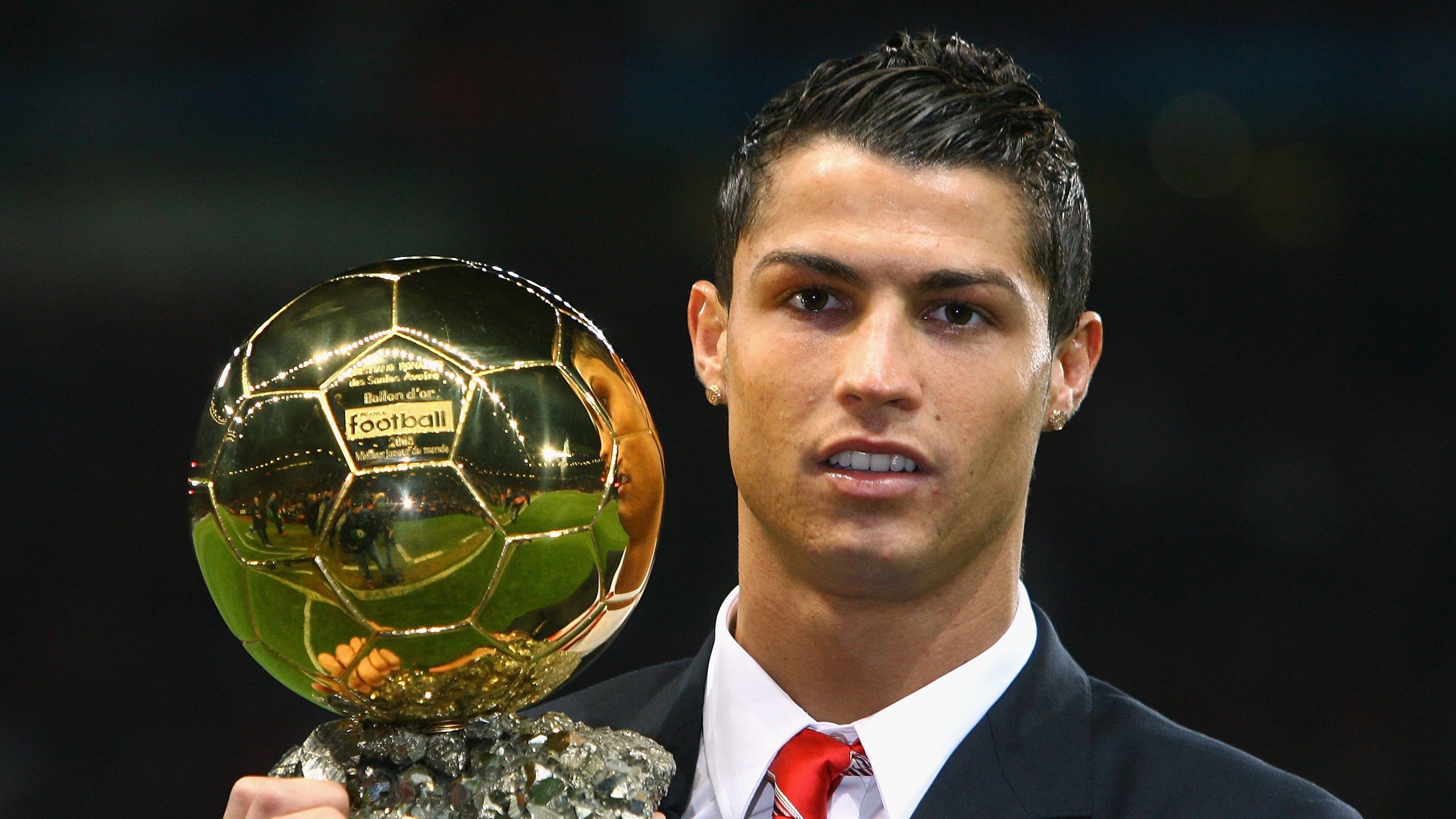 “安赫尔·巴尔博萨的灵活性与反应速度,助力阿根廷美洲狮队实现快速反击”